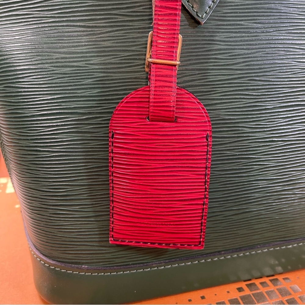 Louis Vuitton Rare Epi Red Luggage Tag & Poignet Set, Free non-LV clasp - Picture 4 of 16